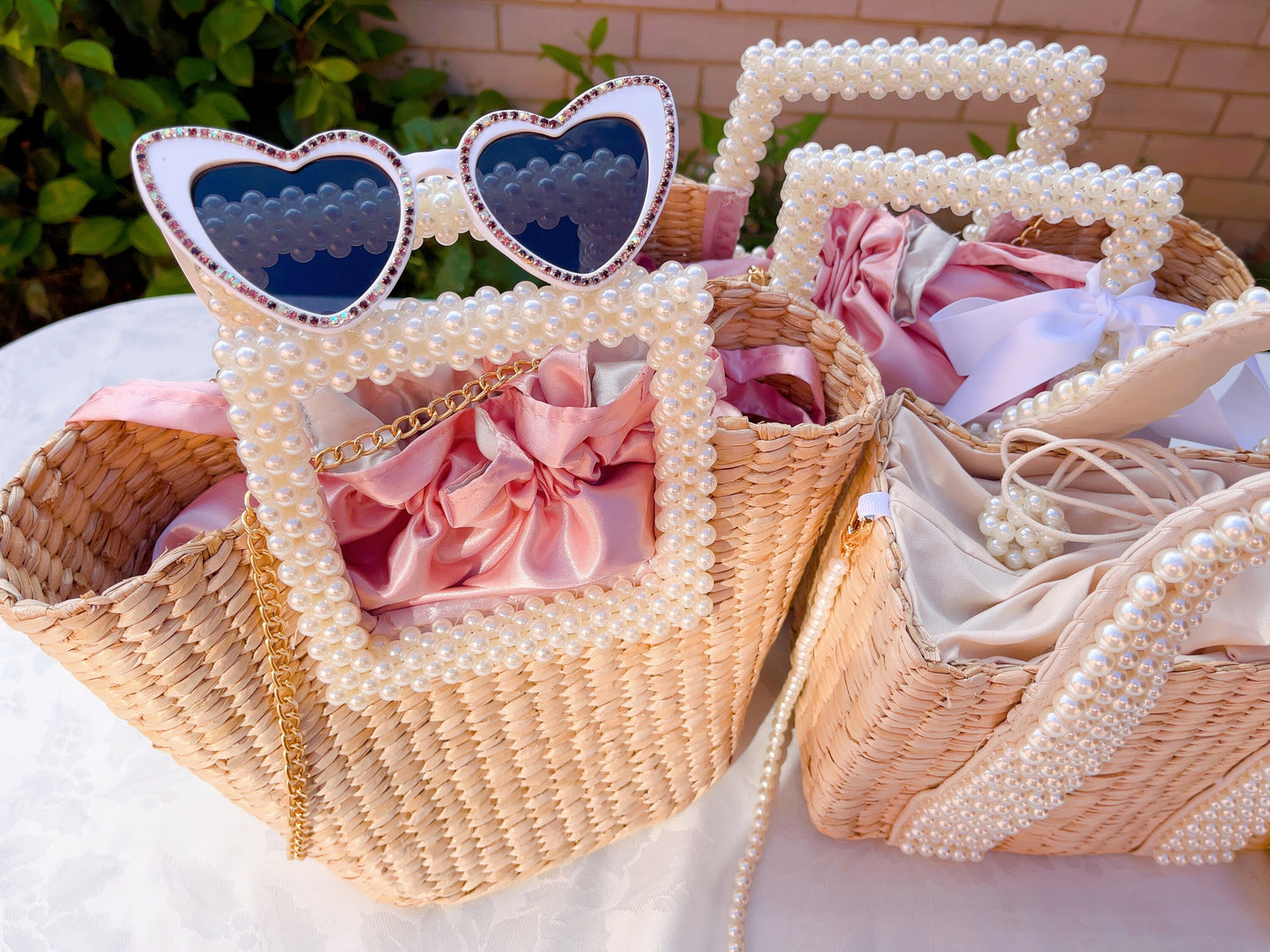 Pearl Straw Tote Bag, Wedding Holiday Bridal Hen Honeymoon Gift Embellished Woven Beaded Beach Basket Tote Handbag Purse, Bride To Be Gift