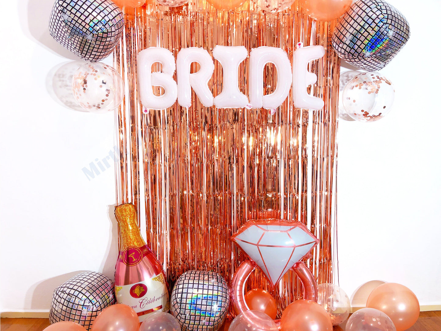 White Bride To Be & Rose Gold Balloons Set | Hens Party Decoration, Bachelorette Party, Bridal Shower Decor Photo Backdrop