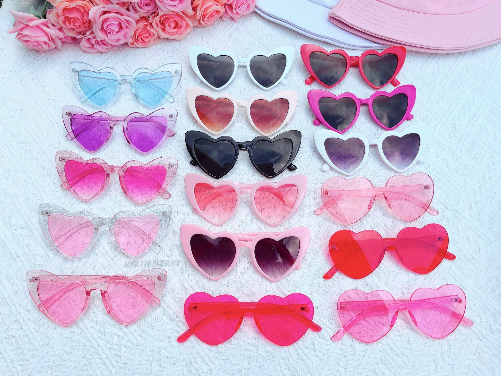 Hens Party Heart Sunglasses | Bachelorette Party Decoration, Bridesmaid Gift + Bridal Shower Supplies, Bride to Be, Bridesmaid Proposal